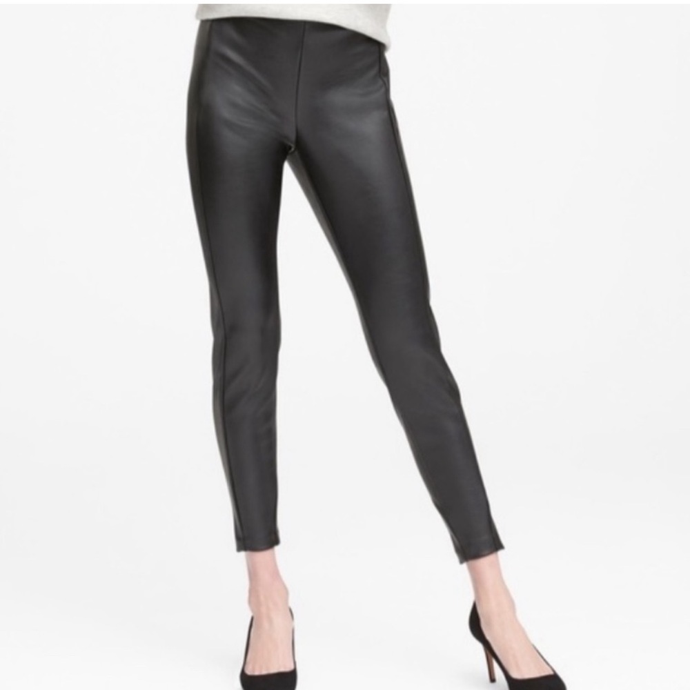 Banana Republic faux leather Devon pants size 4